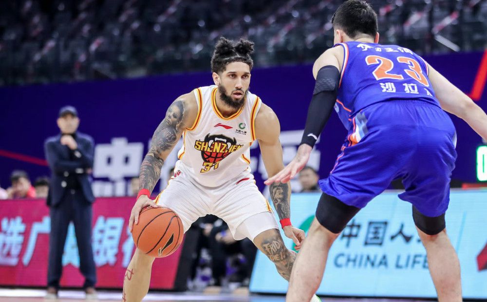 CBA 江苏肯帝亚107-78南京头排苏酒CBA 九台农商银行104-104浙江稠州事件国足vs中国香港首发：4-4-2，刘殿座、吴曦、刘彬彬、韦世豪先发中国男足vs中国香港男足的封闭热身赛正在进行。